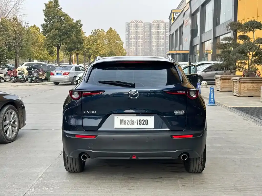 Mazda CX-30 — фото 10