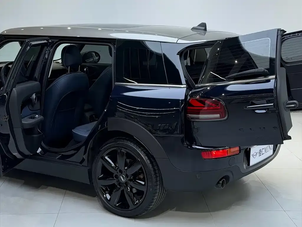 MINI Clubman — фото 4