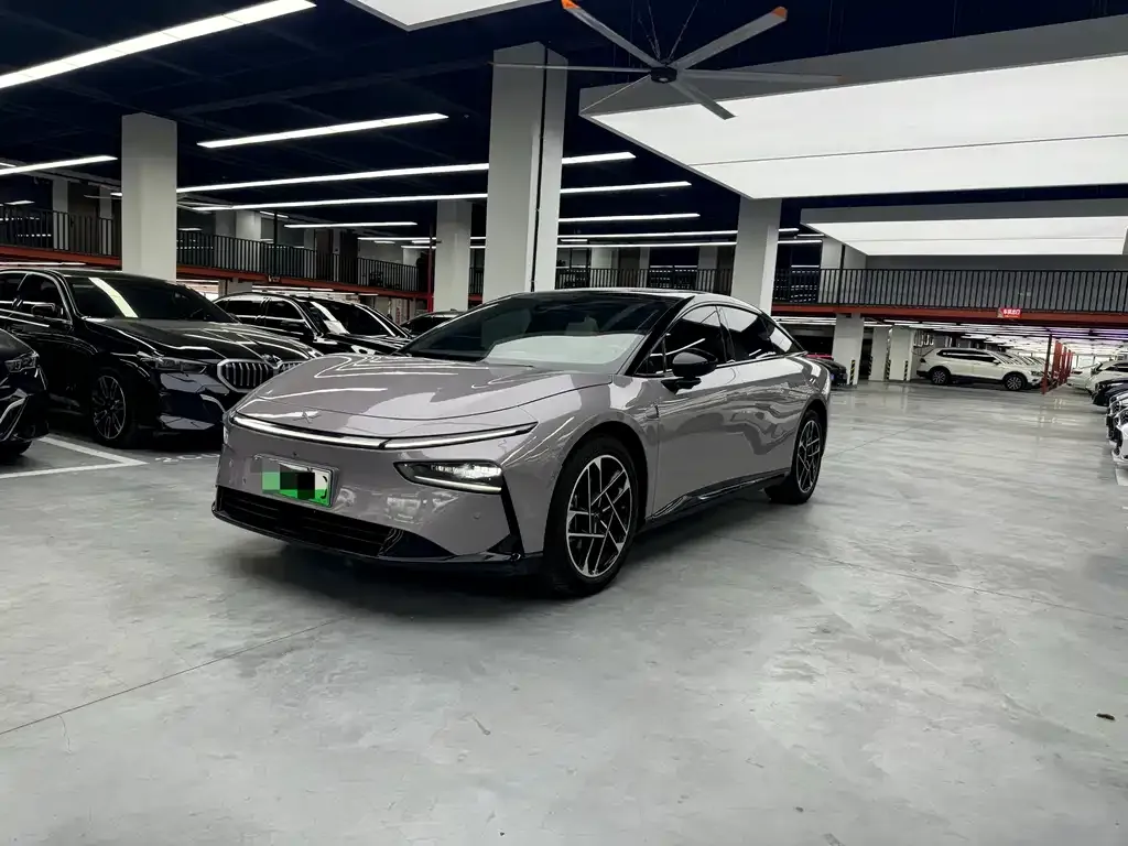 XPeng P7+ — фото 1
