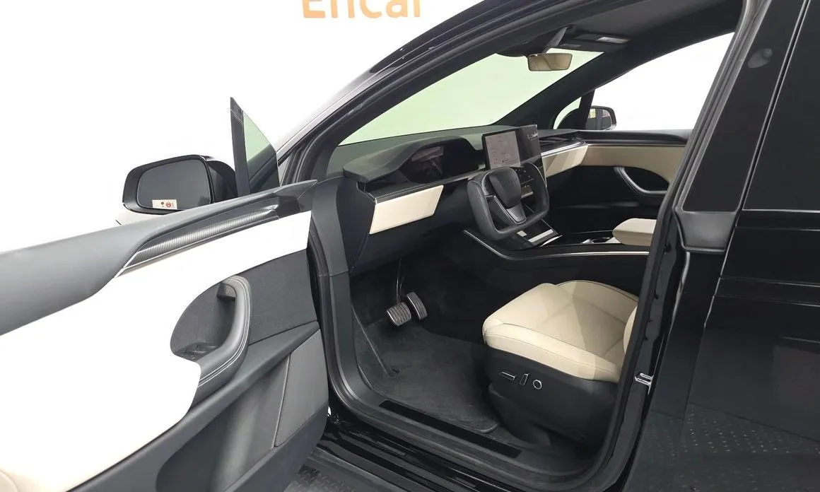 Tesla Model X — фото 4