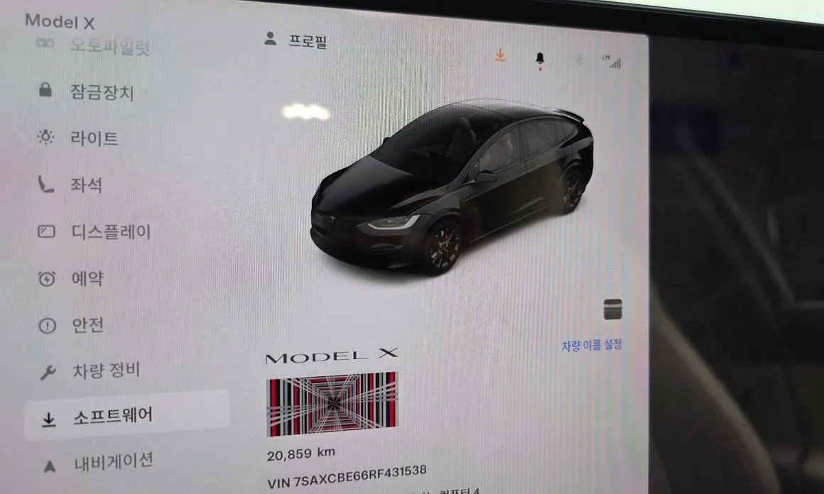 Tesla Model X — фото 3