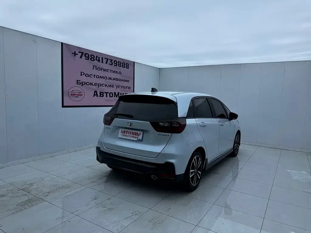 Honda Fit — фото 2