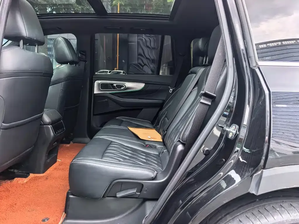 GAC Motor Trumpchi GS8 — фото 2