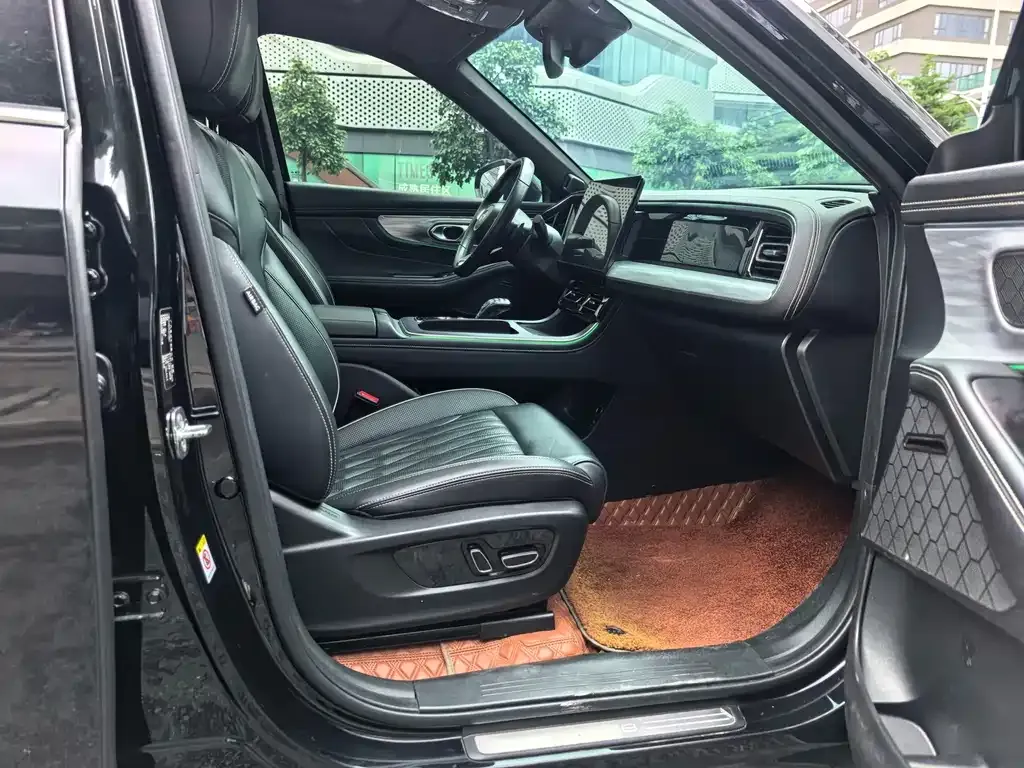 GAC Motor Trumpchi GS8 — фото 3
