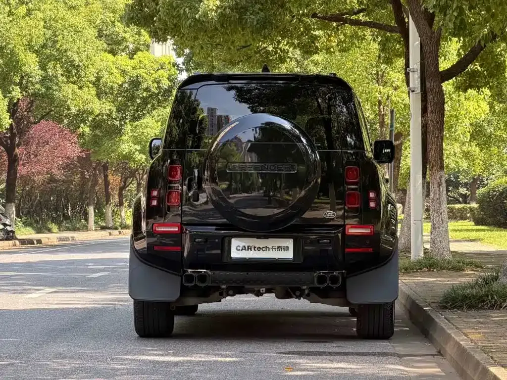 Land Rover Defender — фото 9