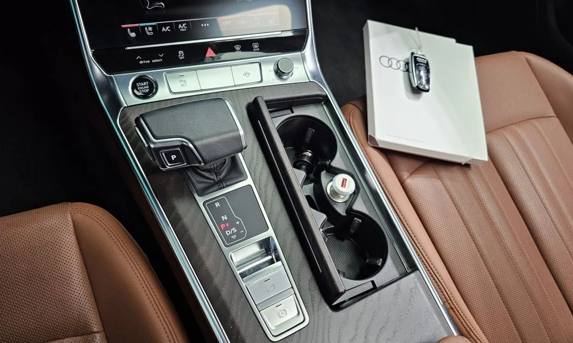 Audi A6 — фото 10