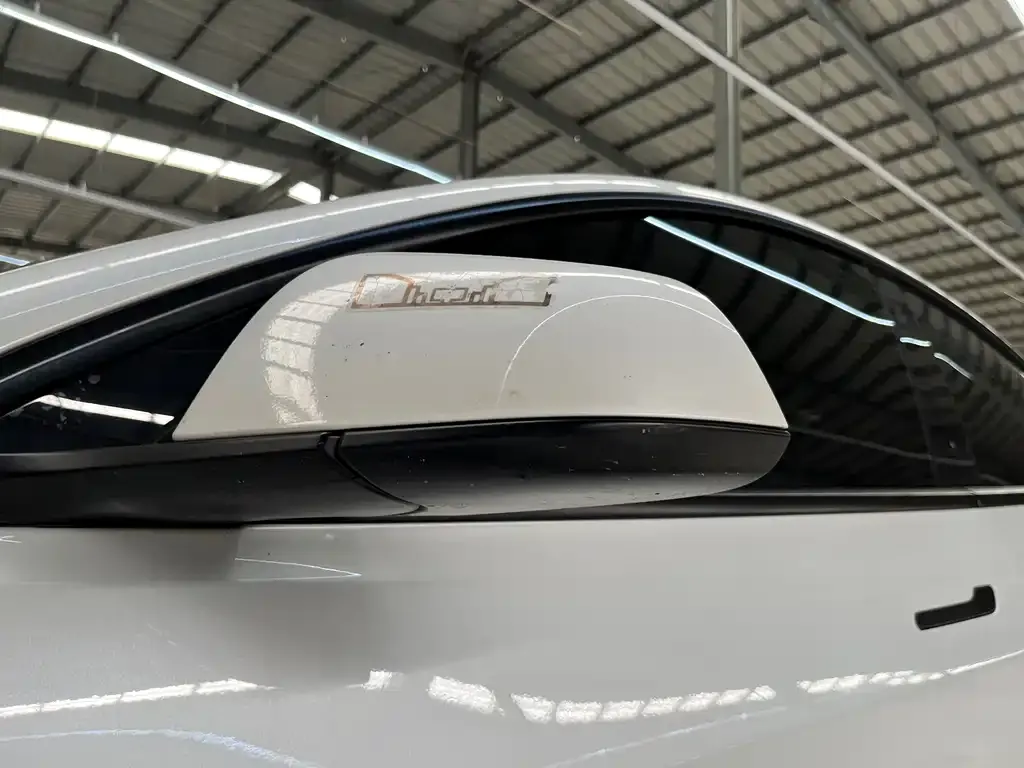Tesla Model 3 — фото 3