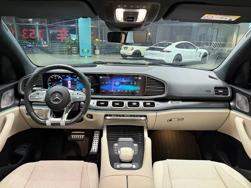 Mercedes-Benz GLS — фото 6