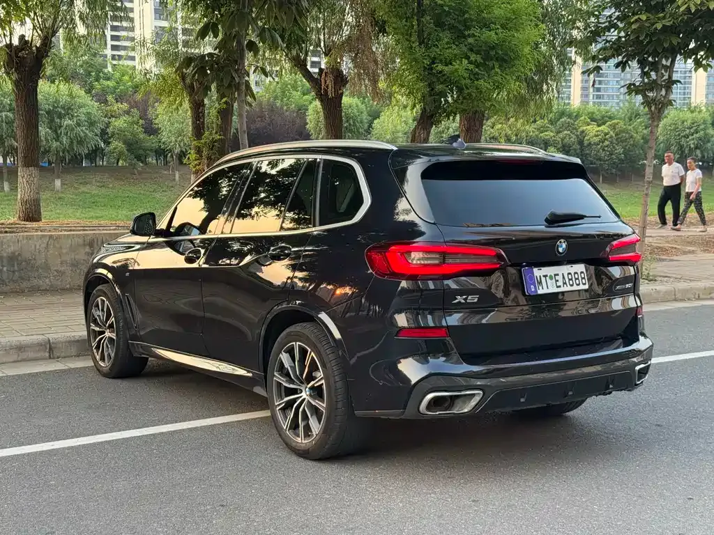 BMW X5 (Import) — фото 10