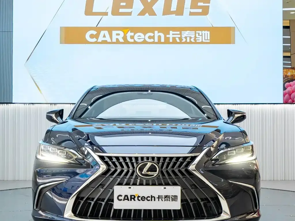 Lexus ES — фото 9