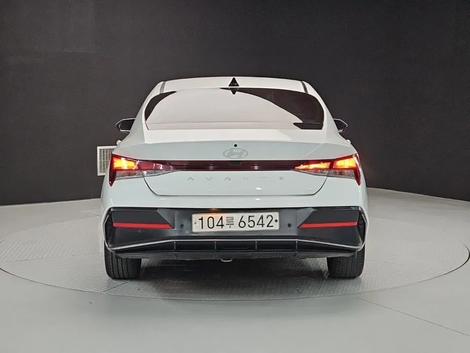 Hyundai AVANTE — фото 5