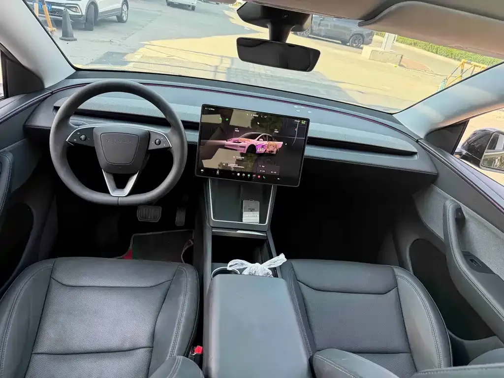 Tesla Model Y — фото 3