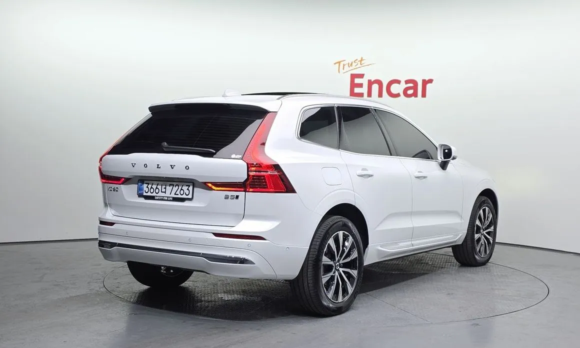 Volvo XC60 — фото 5