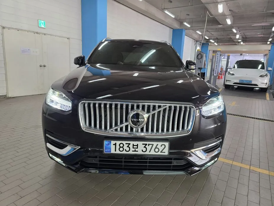 Volvo XC90 — фото 10