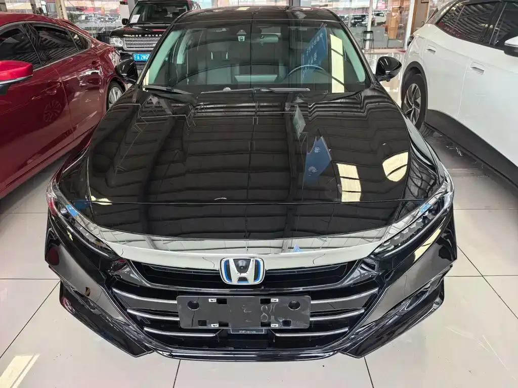 Honda Accord — фото 8