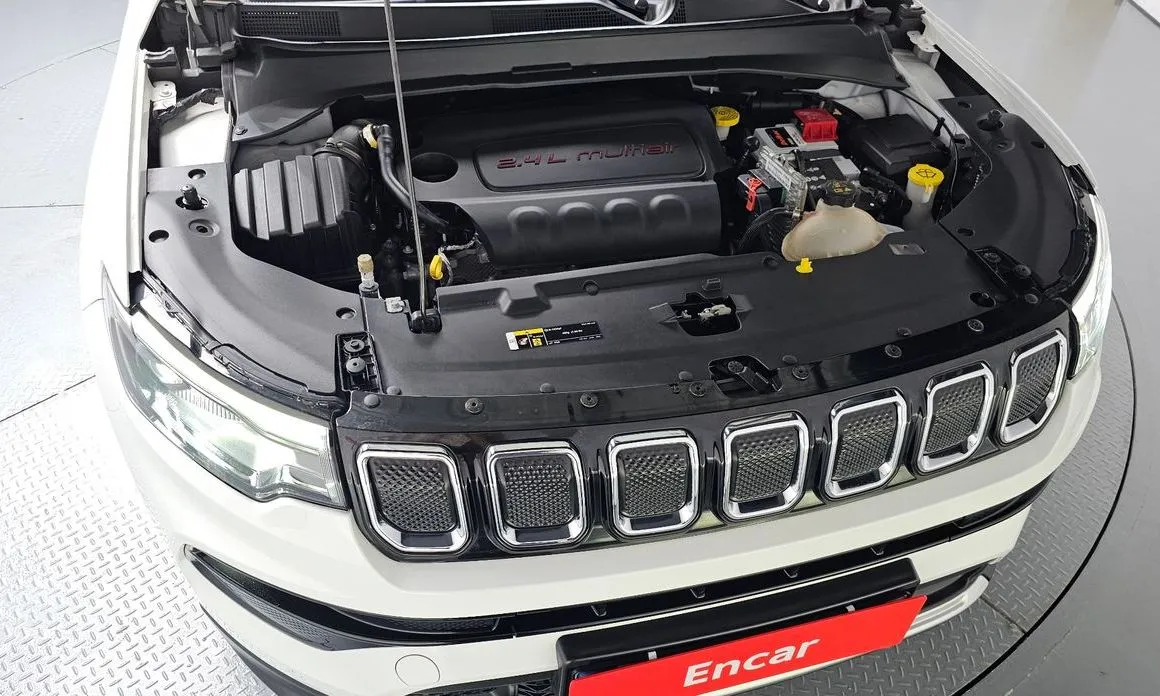 Jeep Compass — фото 8
