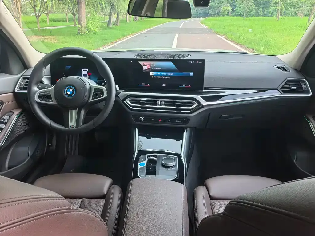 BMW i3 — фото 2