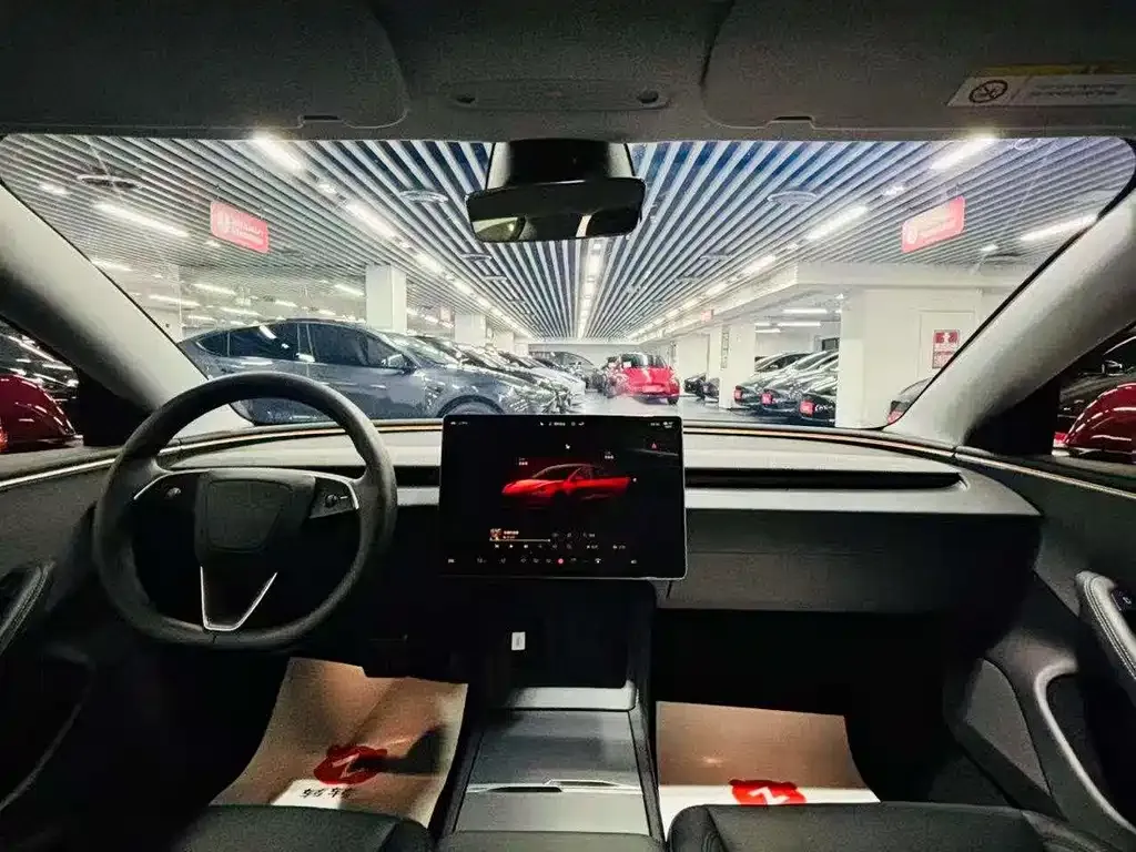 Tesla Model 3 — фото 7