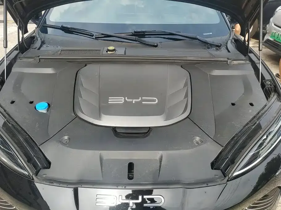 BYD Seal — фото 9
