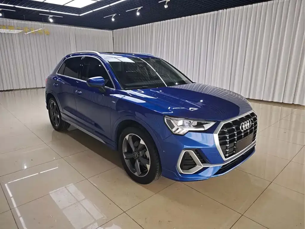 Audi Q3 — фото 10
