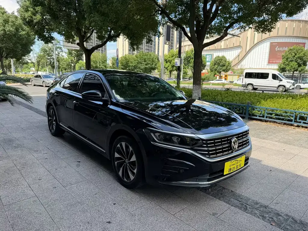 Volkswagen Passat — фото 3