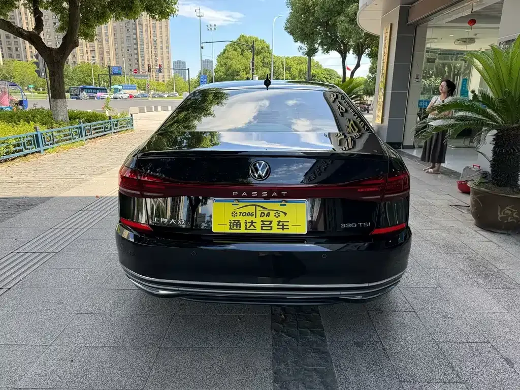 Volkswagen Passat — фото 5