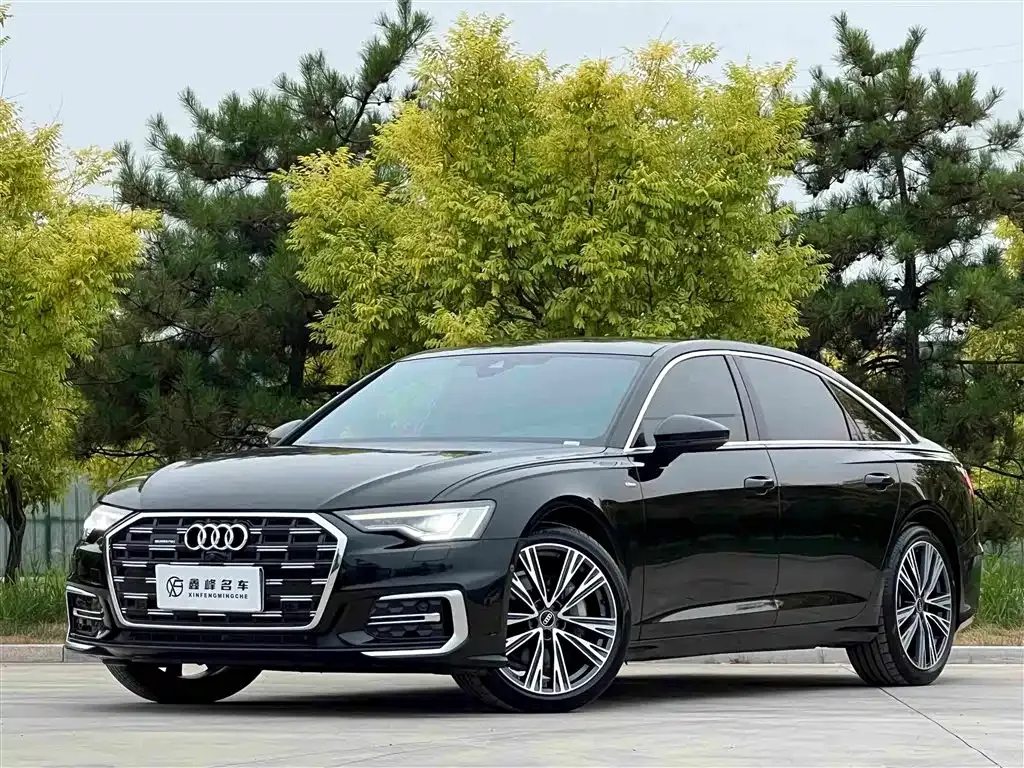 Audi A6L — фото 1