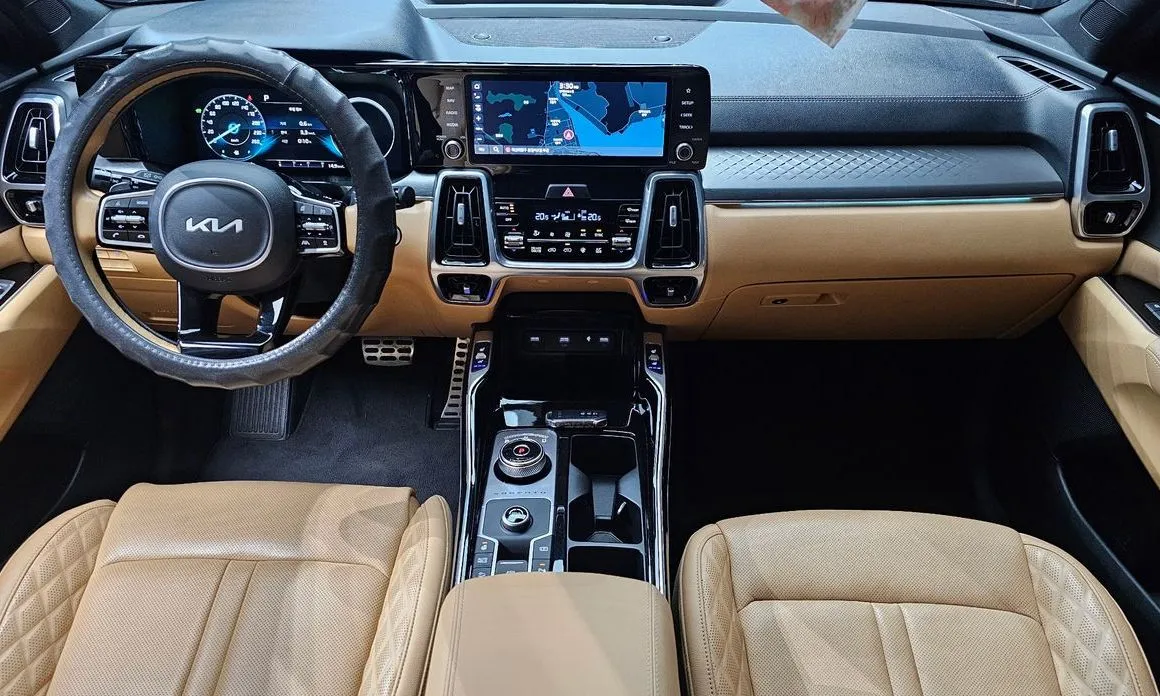Kia Sorento — фото 9