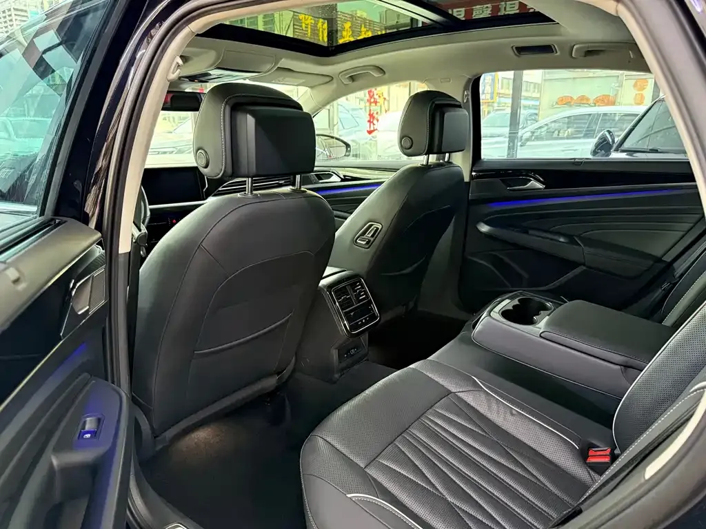Volkswagen Passat — фото 5