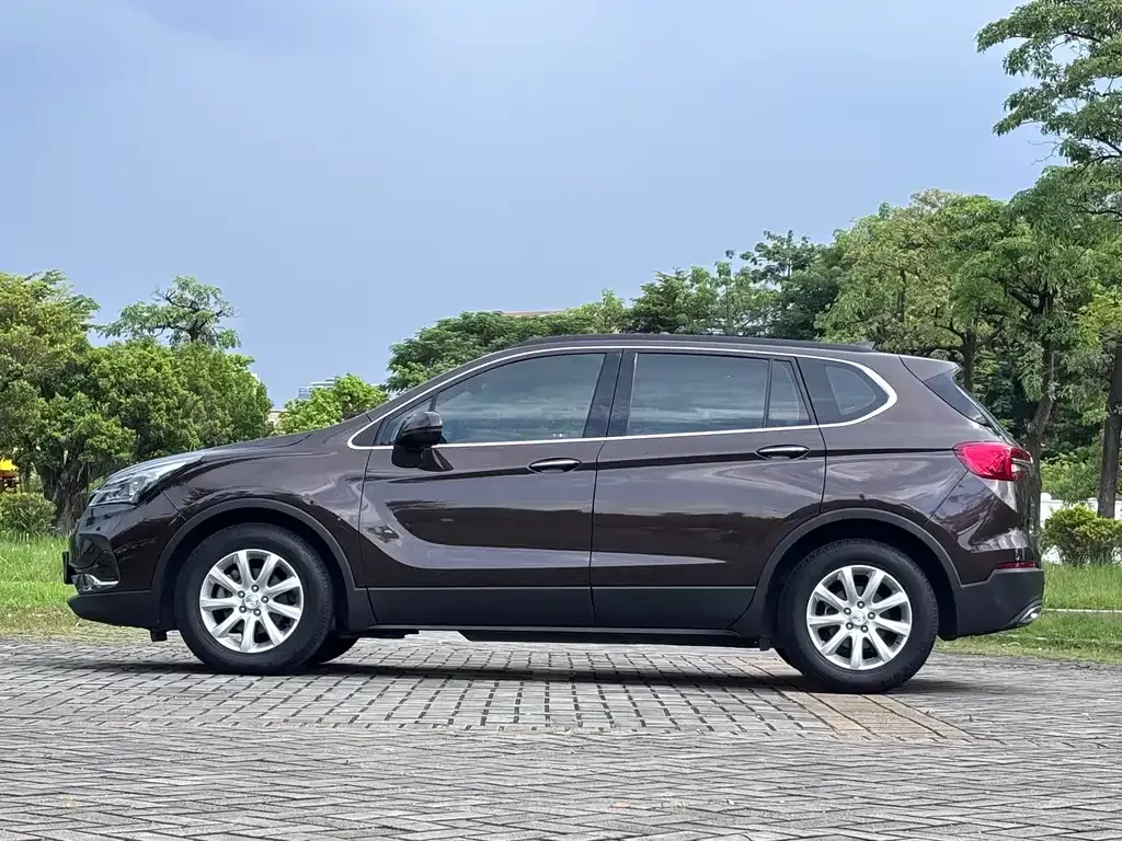 Buick Envision Plus — фото 8