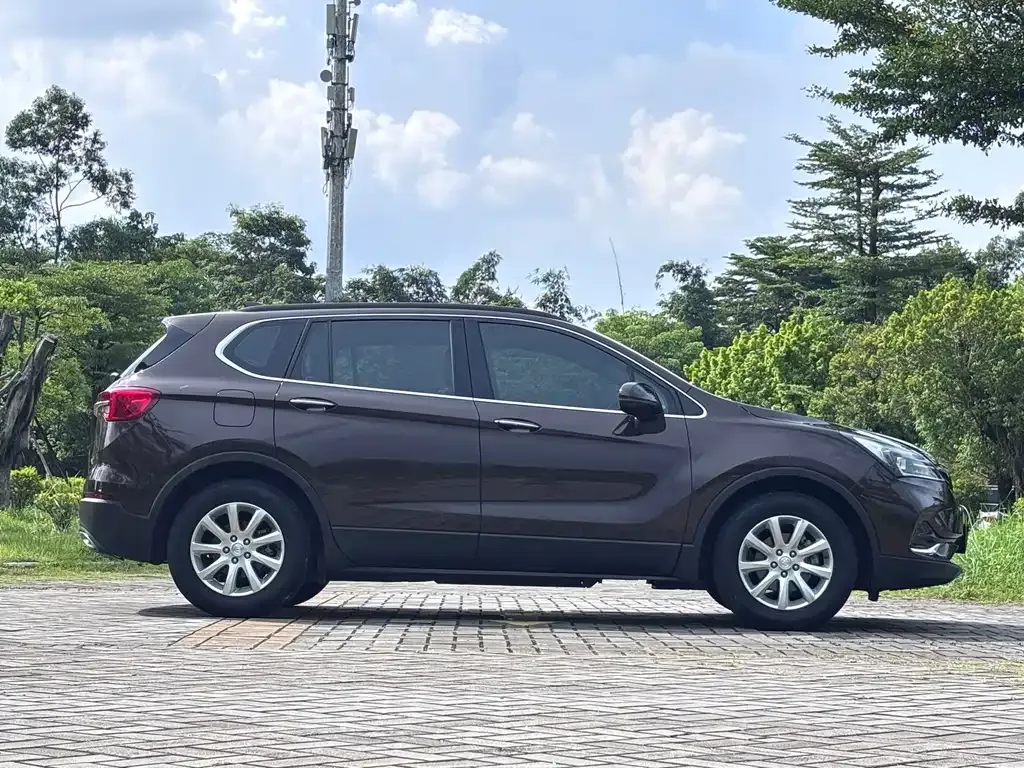 Buick Envision Plus — фото 10