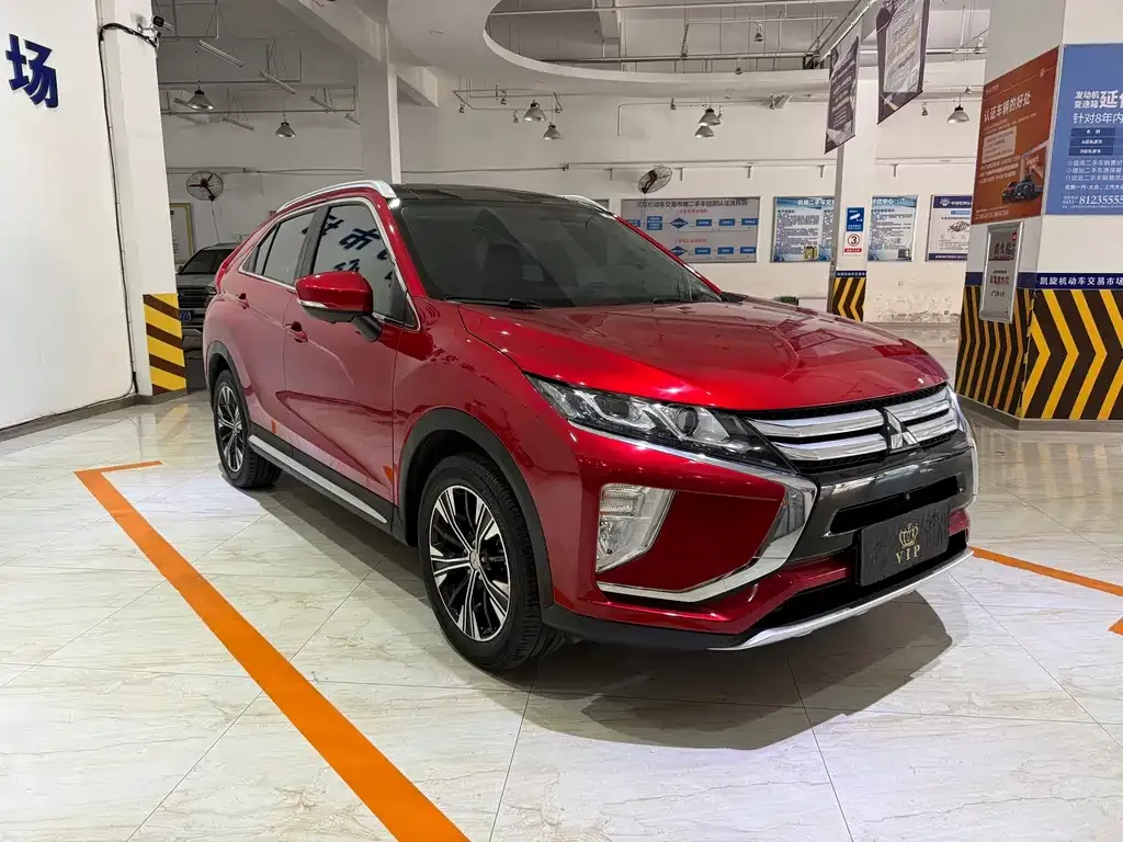 Mitsubishi Eclipse Cross — фото 8