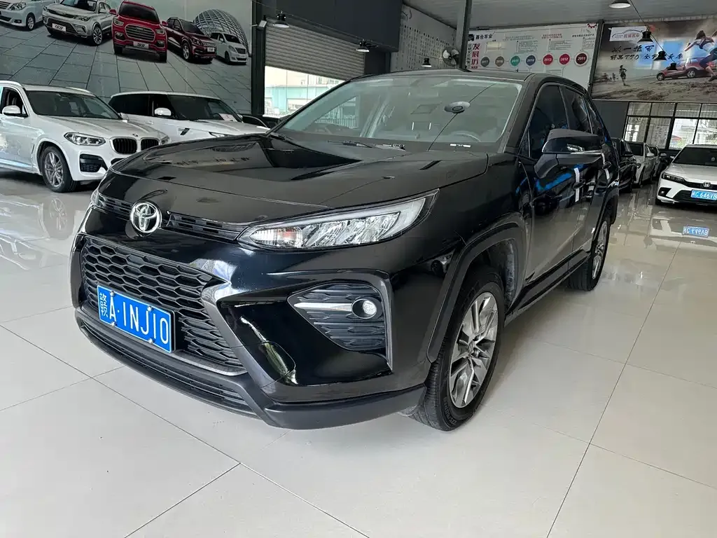Toyota Wildlander — фото 1