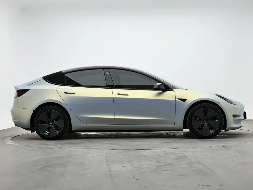 Tesla Model 3 — фото 5