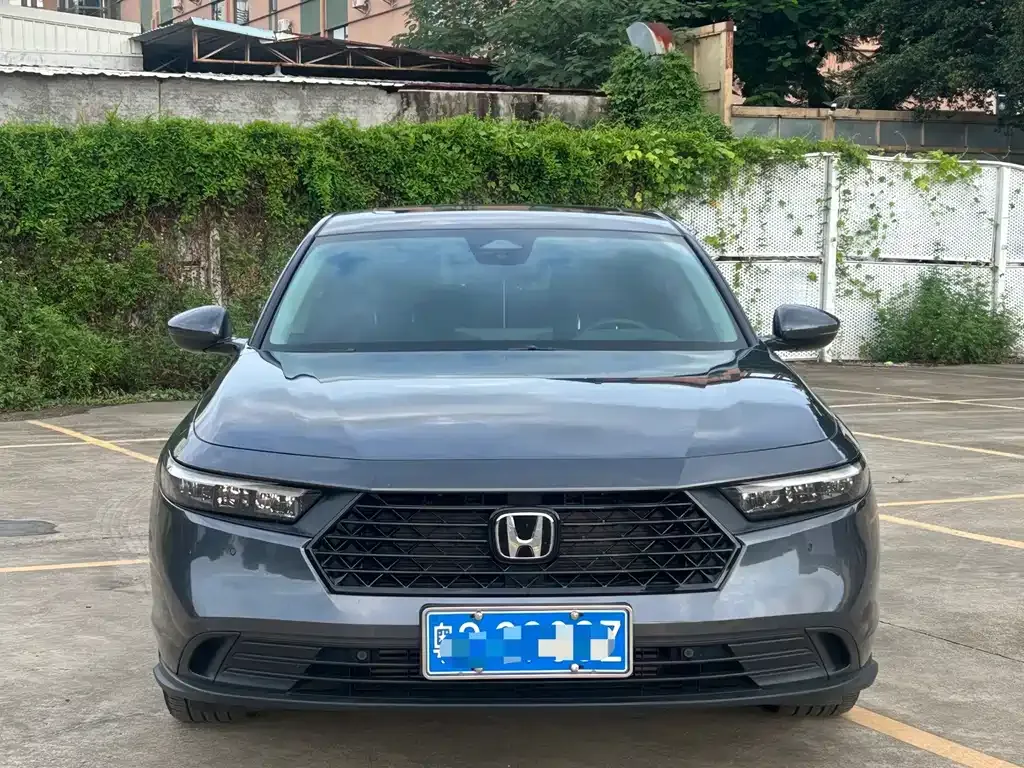 Honda Accord — фото 10