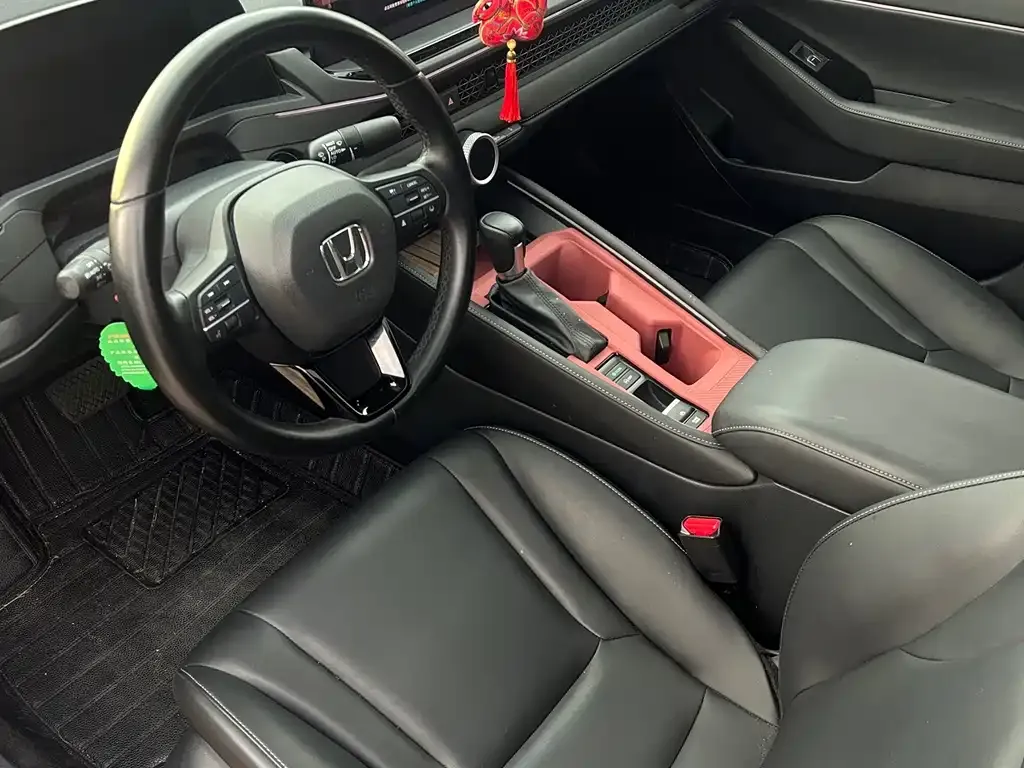 Honda Accord — фото 9