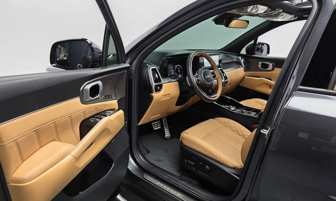 Kia Sorento — фото 8