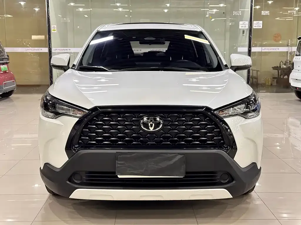 Toyota Corolla Cross — фото 10