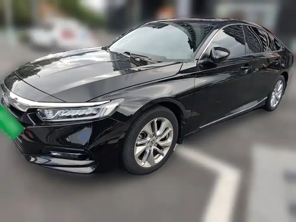Honda Accord — фото 1