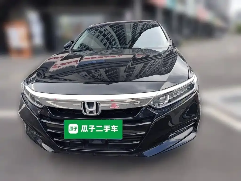 Honda Accord — фото 9
