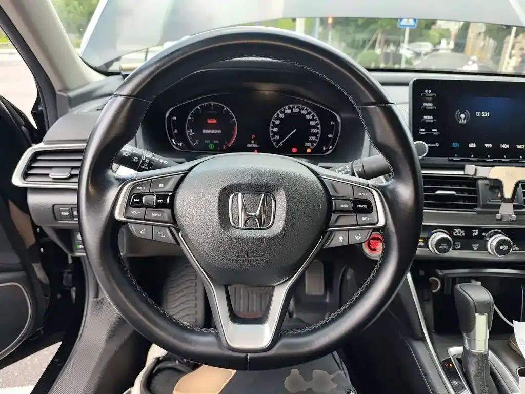Honda Accord — фото 2