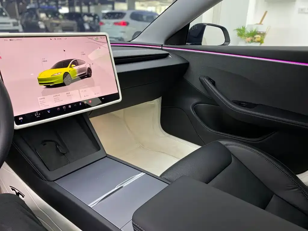 Tesla Model 3 — фото 8