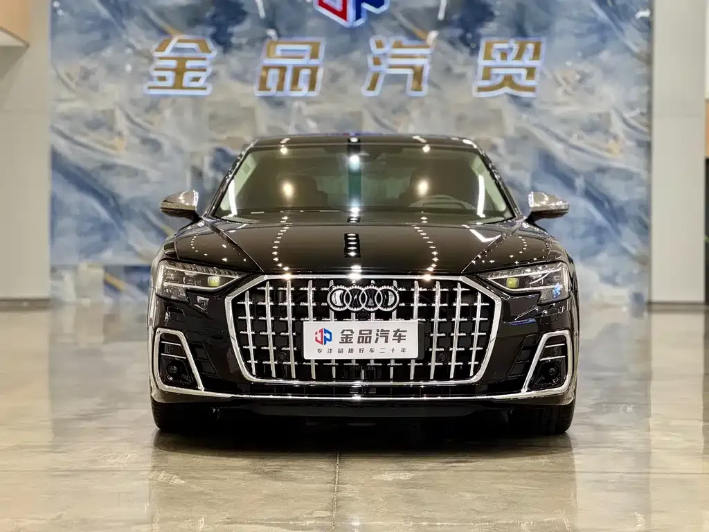 Audi A8 — фото 10