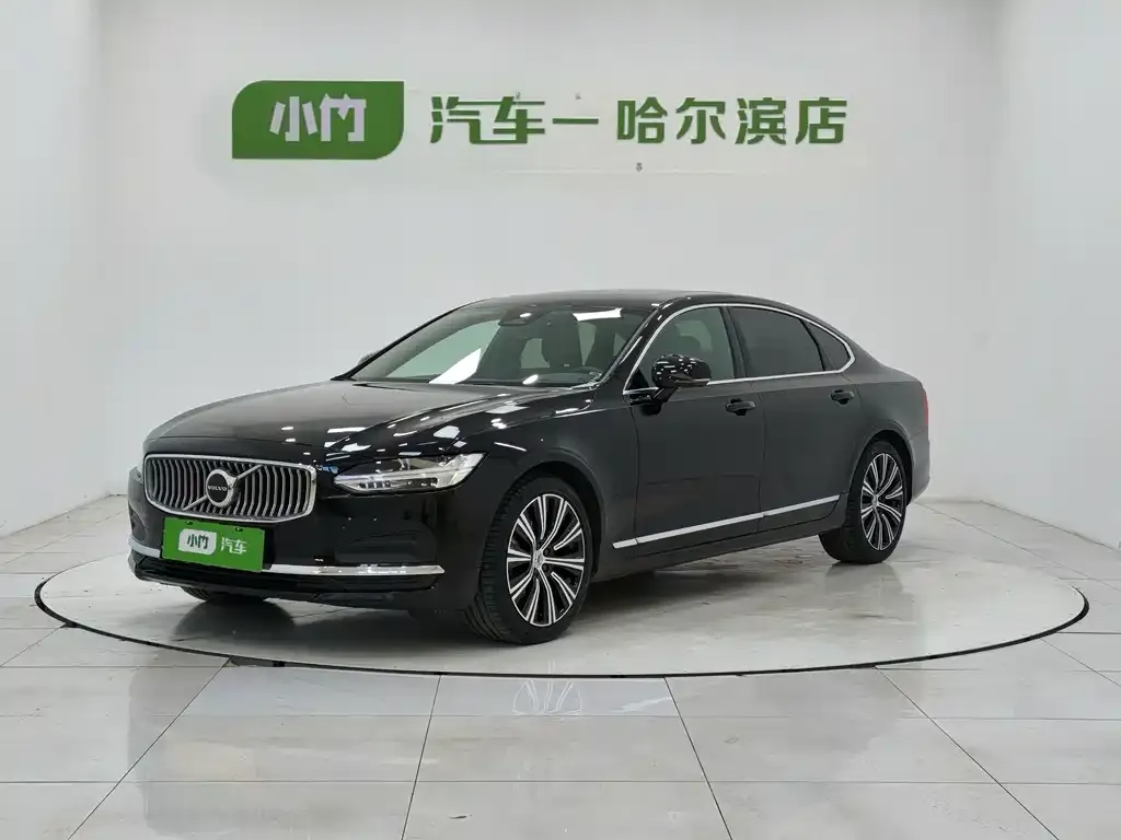 Volvo S90 — фото 1