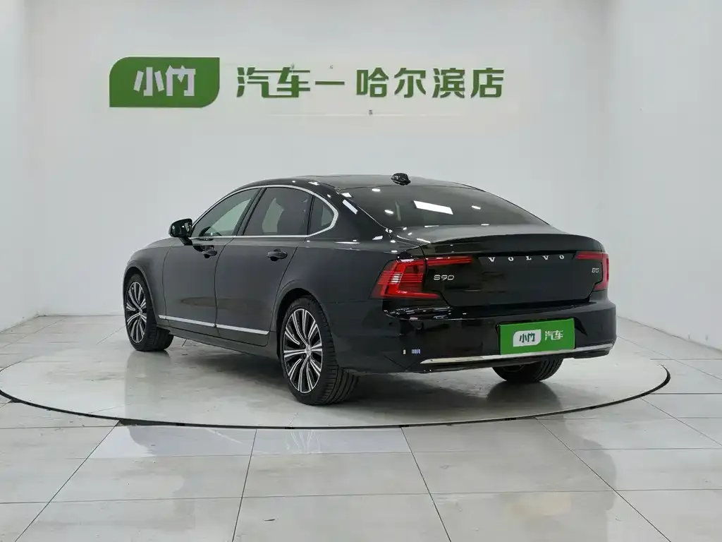 Volvo S90 — фото 10