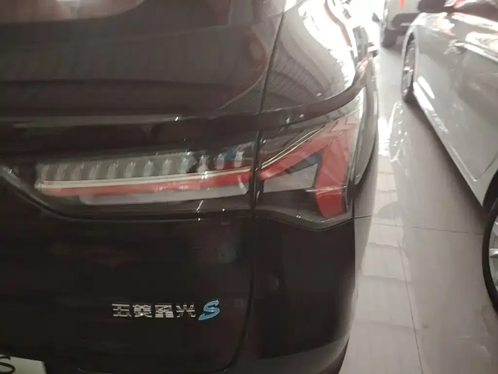 Wuling Xingguang S — фото 2