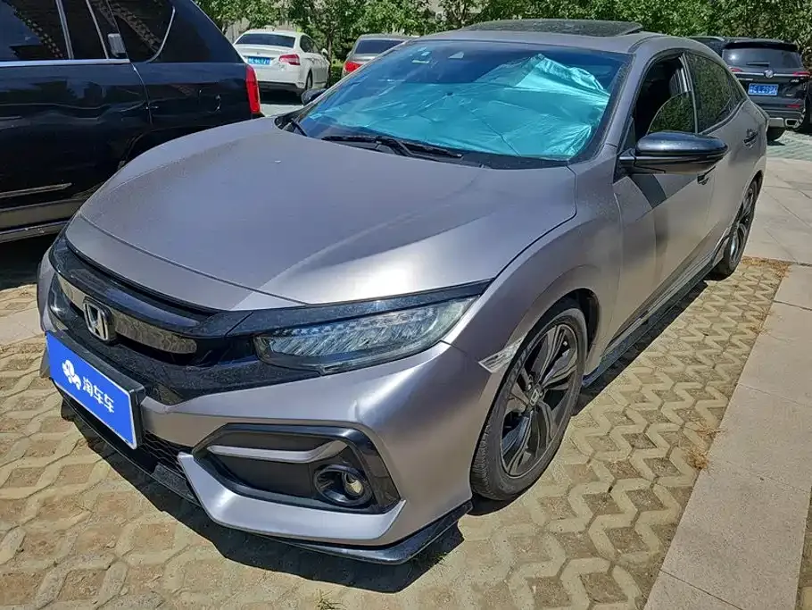 Honda Civic — фото 1