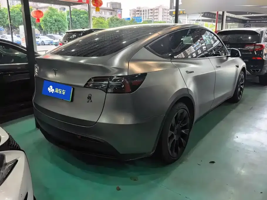 Tesla Model Y — фото 5