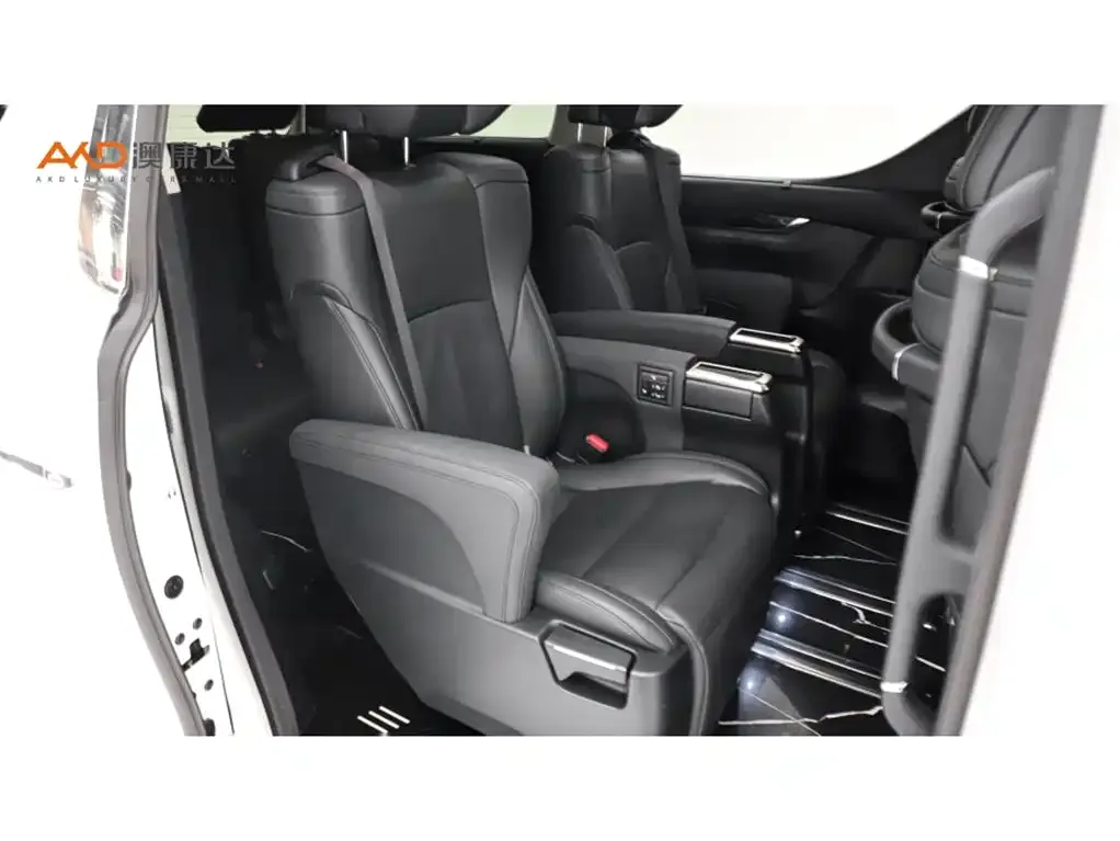 Toyota Vellfire — фото 7