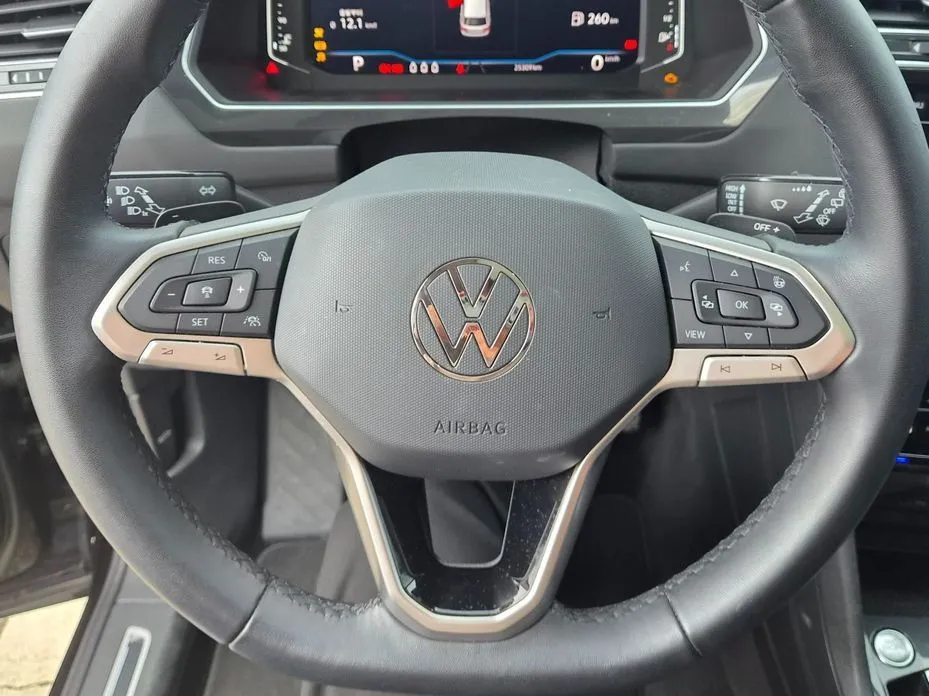 Volkswagen Tiguan — фото 3